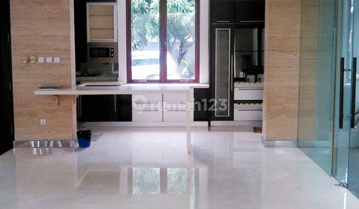 Disewakan Rumah Area Scbd 7