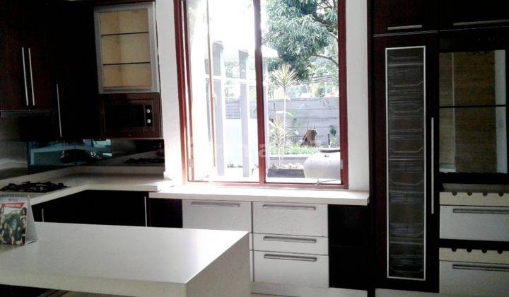 Disewakan Rumah Area Scbd 15