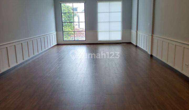 Dijual Ruang Usaha Bagus Kemang Siap Pakai SHM 13