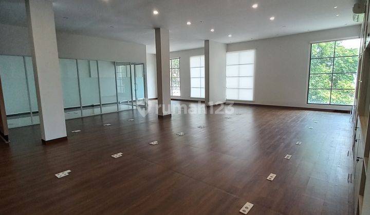 Dijual Ruang Usaha Bagus Kemang Siap Pakai SHM 14