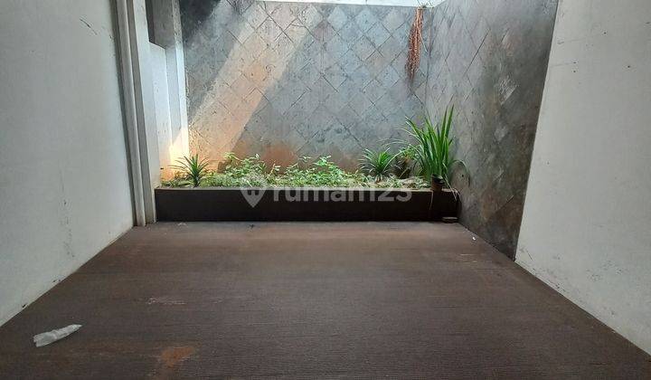 Disewakan Ruang Usaha Area Senopati Boleh Untuk Kantor Parkir 12 9