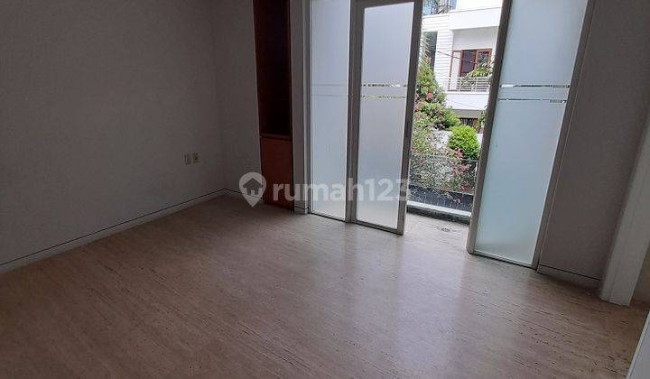 Disewakan Rumah Modern Bagus Mega Kuningan Jakarta Selatan 6