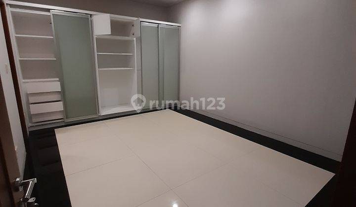 Disewakan Rumah Modern Bagus Mega Kuningan Jakarta Selatan 7