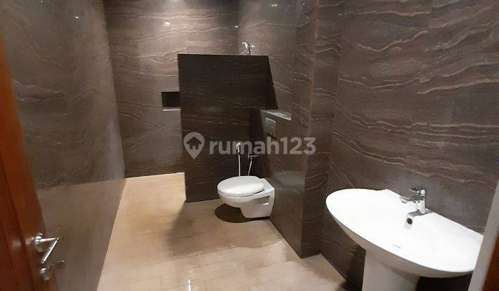 Disewakan Rumah Modern Bagus Mega Kuningan Jakarta Selatan 8