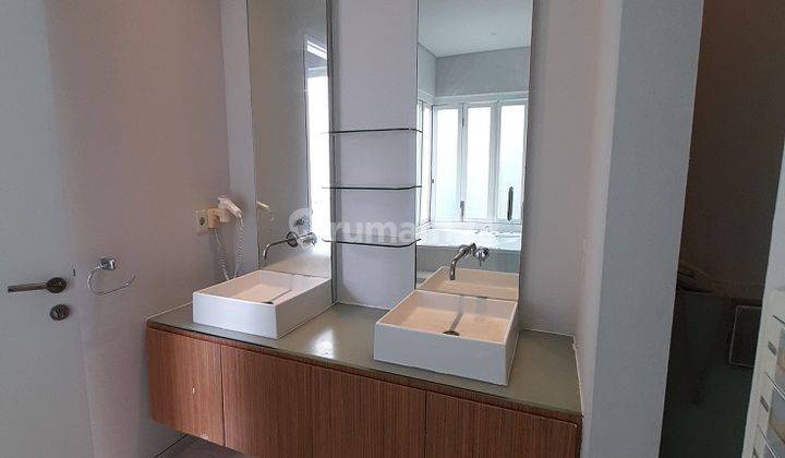 Disewakan Rumah Modern Bagus Mega Kuningan Jakarta Selatan 12
