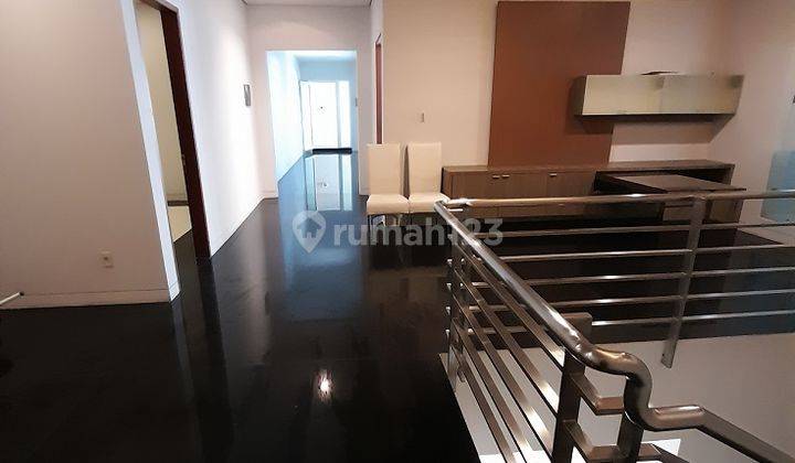 Disewakan Rumah Modern Bagus Mega Kuningan Jakarta Selatan 17