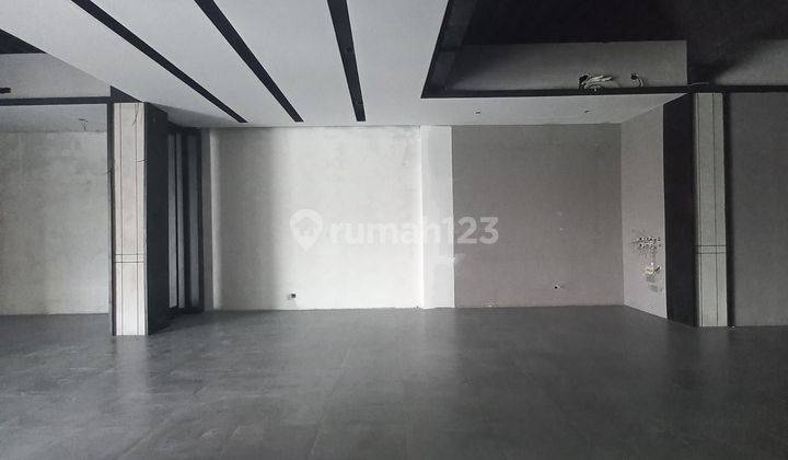 Disewakan Ruang Usaha Kemang Jakarta Selatan 2