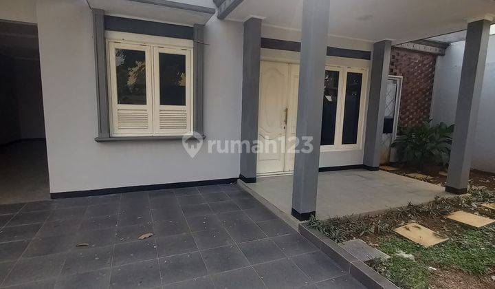 Disewakan Rumah Area Senopati 1