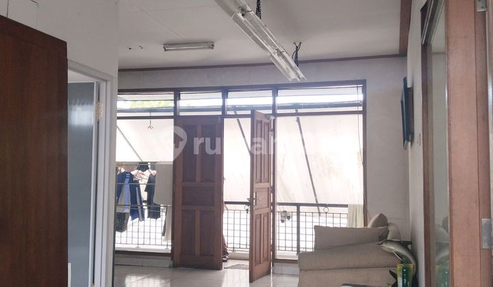 Jual Rumah + Ruang Usaha Strategis Luas Terang Sayap Sudirman 2