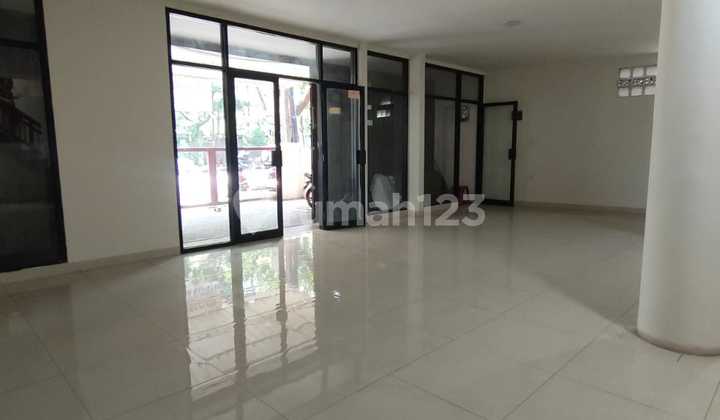 For Rent: Moch Ramdhan Main Road Shop, Strategic, Bright, Safe, Ready to Occupy. For Rent: Moch Ramdhan Main Road Shop, Strategic, Bright, Safe, Ready to Occupy.