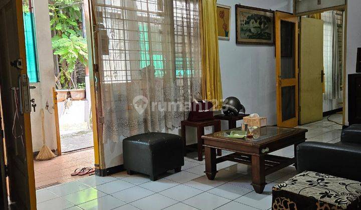 Jual Rumah Pusat Kota Sayap Lengkong Kecil Cocok Jadi Kost 1