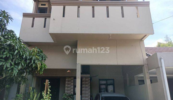 Dijual Rumah 2 Lt Asri Terawat Siap Huni Dekat Borma Margacinta 1