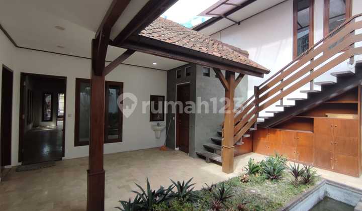 Disewakan Rumah Cocok Untuk Cafe N Kantor Talaga Bodas Bandung 13