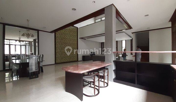 Disewakan Rumah Mewah Di Komplek Elite Setraduta Bandung Utara 8