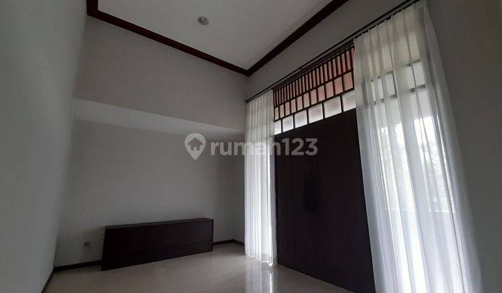 Disewakan Rumah Mewah Di Komplek Elite Setraduta Bandung Utara 11