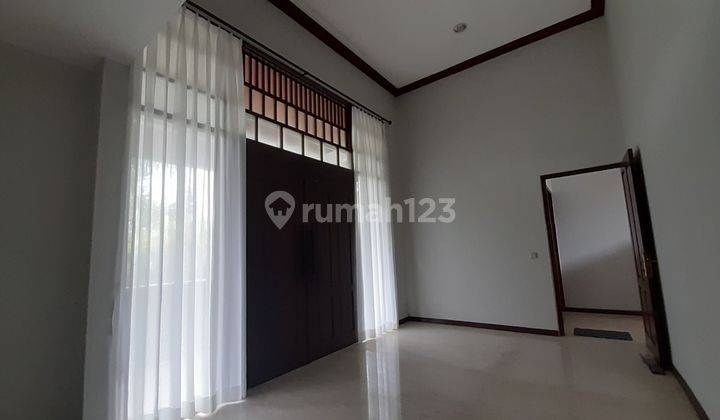 Disewakan Rumah Mewah Di Komplek Elite Setraduta Bandung Utara 12
