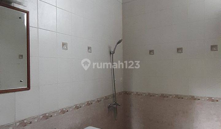 Disewakan Rumah Mewah Di Komplek Elite Setraduta Bandung Utara 13