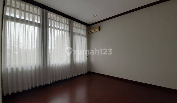 Disewakan Rumah Mewah Di Komplek Elite Setraduta Bandung Utara 15