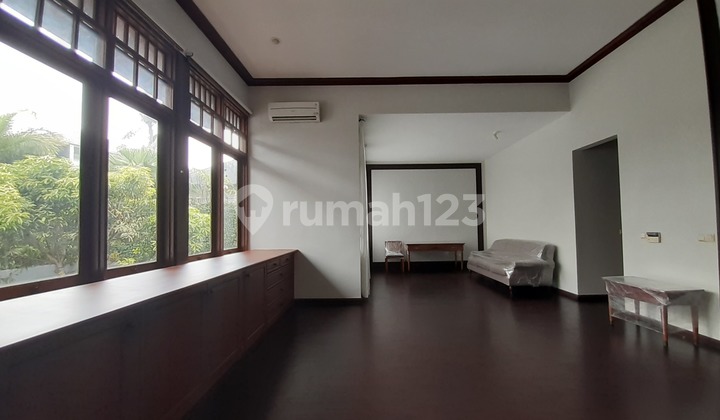 Disewakan Rumah Mewah Di Komplek Elite Setraduta Bandung Utara 16