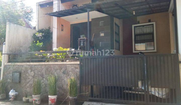 Dijual Rumah Terawat Siap Huni di Komplek Bumu Sariwangi Bandung 1