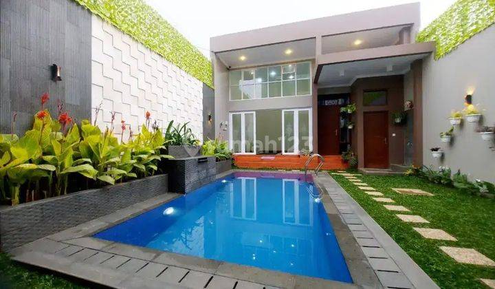 Dijual Rumah Mewah Minimalis di Kompek Budi Indah Setiabudi 1