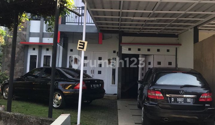 For Sale Sturdy Well-Maintained Ready-to-Occupy House in Antapani East Bandung Area