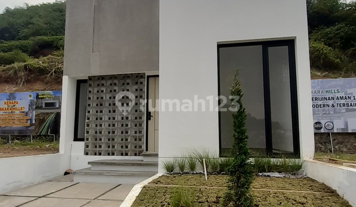 Limited Promo, Modern Minimalist House Best City View Area Cimahi. Limited Promo, Modern Minimalist House Best City View Area Cimahi.