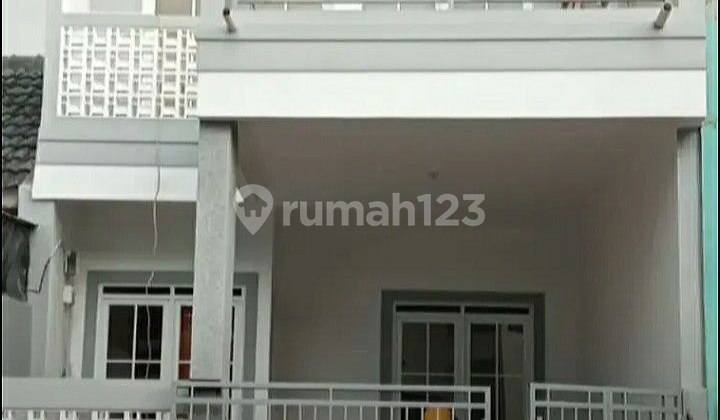 Rumah Minimalus 2 Lantai Siap Huni Dijual Di Adipura Gede Bage Rumah Minimalus 2 Lantai Siap Huni Dijual Di Adipura Gede Bage