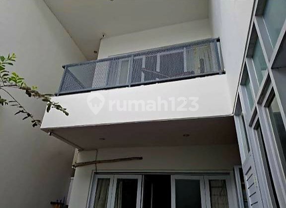 Rumah Minimalis 2 Lt Terawat Siap Huni Dijual Area Kopo Bandung
