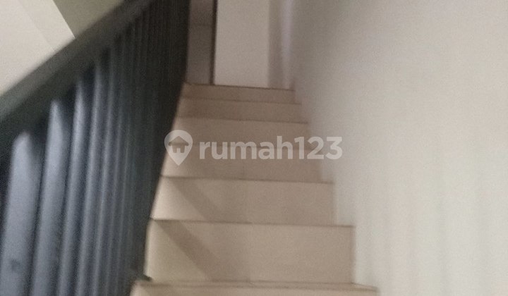 Dijual Rumah Terawat Siap Huni Strategis Kiara Sari Buah Batu 2