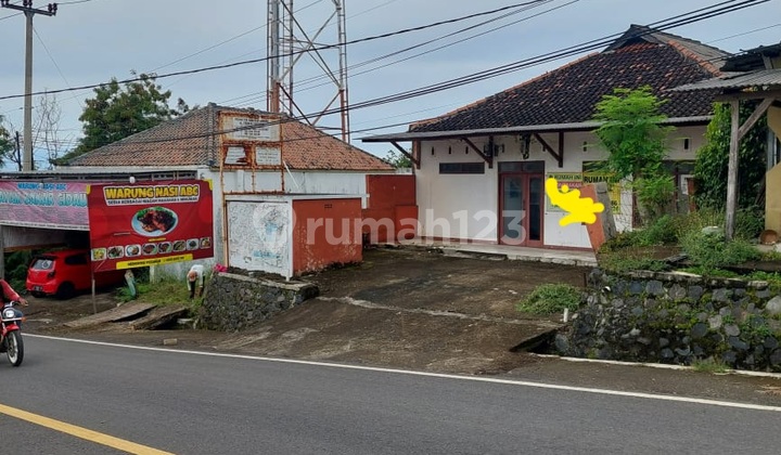 For Sale: X Clinic Building in Cidaun Area, Cianjur, Suitable for Minimarket. 2