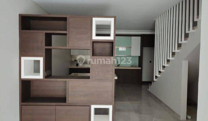 Dijual Rumah Miniamalis 2 Lantai Semifurnish Area Sayap Pasteur 2