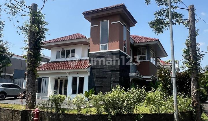 Hoeek House Location Boulevard Taman Giri Loka BSD City 1