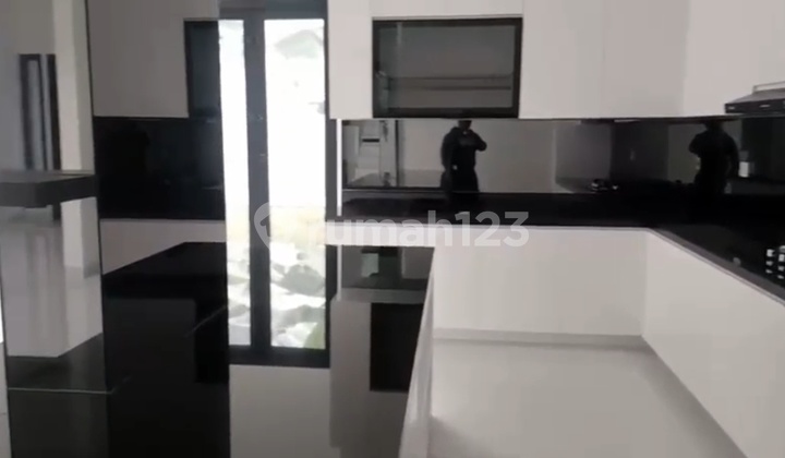 Rumah Baru Modern Minimalis Row Jalan 4 Mobil Puspita Loka Bsd City 2