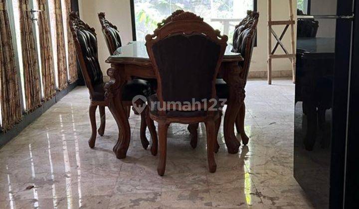 Rumah Tua Lokasi Premium Giri Loka 3 Bsd City 2