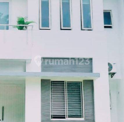 Rumah Standar Rapih Fully Furnished The Green Bsd City 2