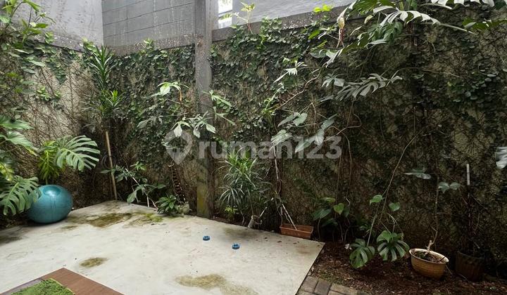 Rumah Renovasi Cantik Halaman Belakang Luas Pavilion Bsd City 2