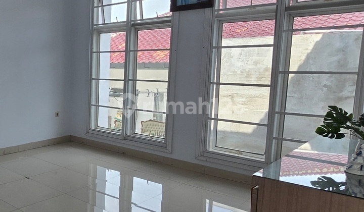 Rumah Mandiri Private Asri Dikelilingi Taman Puspita Loka Bsd City 2