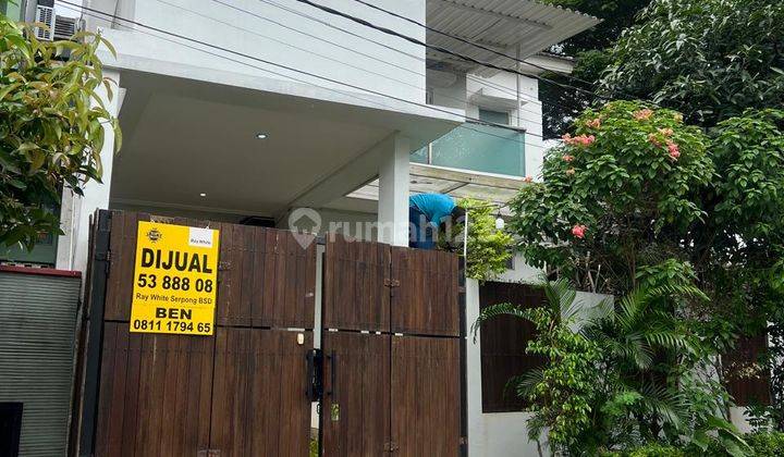 Turun Harga Rumah Rapih Samping Taman Semi Furnished Villa Melati Mas Serpong  1