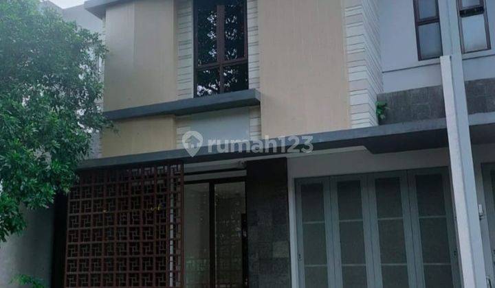 Rumah Standar Lokasi Boulevard Eminent Bsd City 1