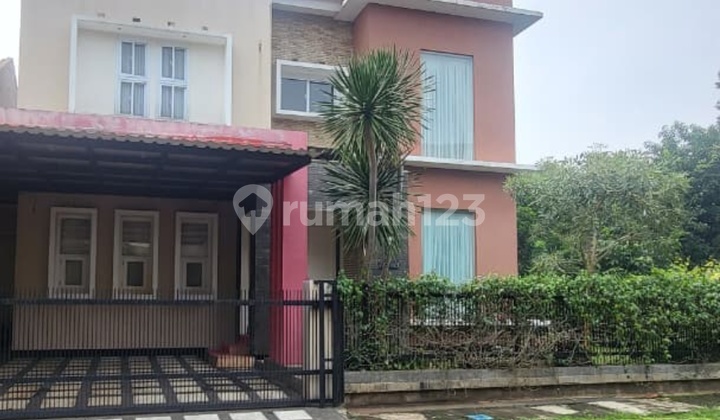 Rumah Hoek Swimming Pool Harga Menarik Puspita Loka Bsd City