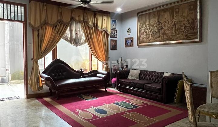 Many Rooms Neat House Comfortable Environment Giri Loka BSD City 2