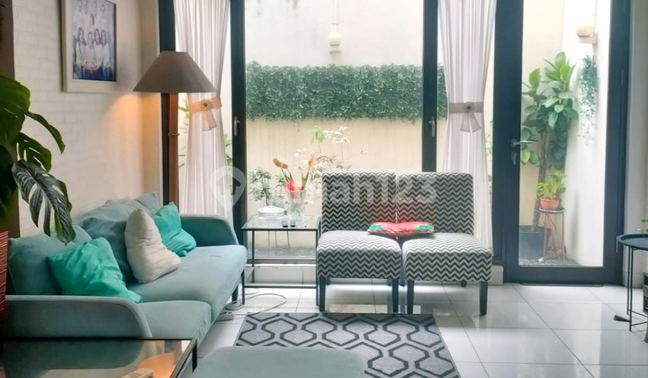 Rumah Renovasi Rapih Delatinos Bsd City