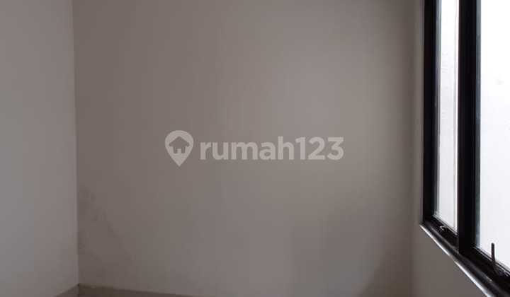 Standard House Neat Large Backyard Eminent Bsd City 2