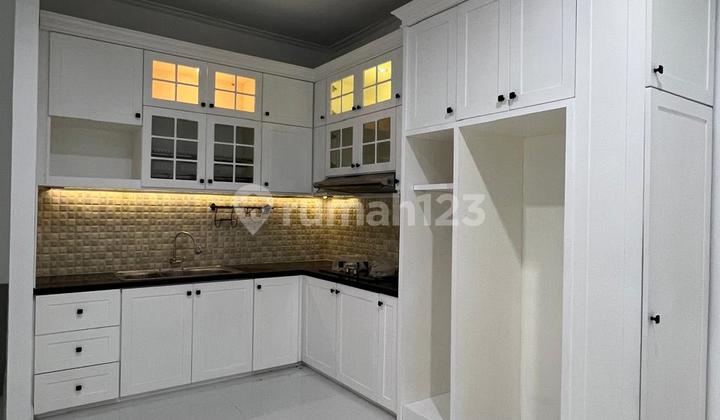 New Kitchen Set, Semi-Furnished House Neat The Icon BSD City 2
