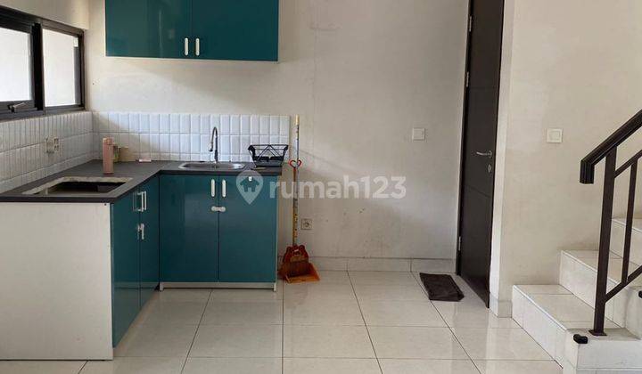 Rumah Siap Huni Dua Lantai Kitchen Set Delatinos Bsd 2