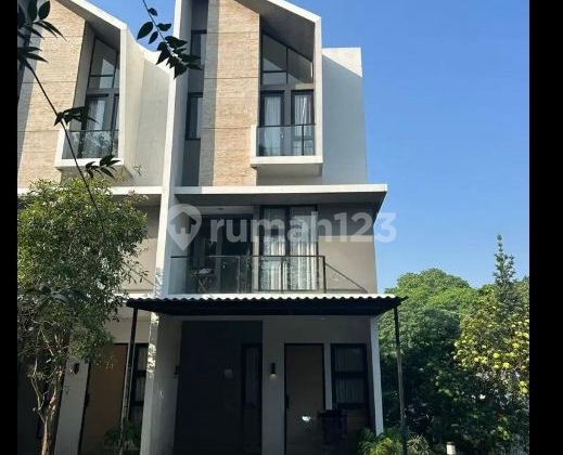 Rumah Siap Huni Renov Rapi Cluster Bsd