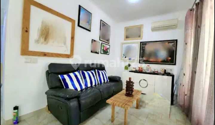 Ready to Occupancy, Neat Two-Story House with SHM at The Green BSD. 2