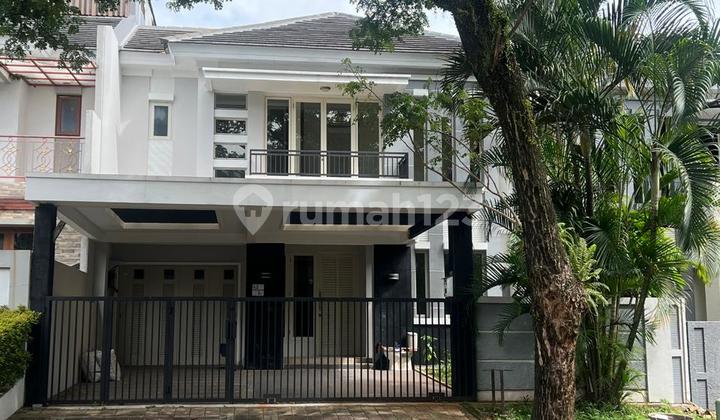 Rumah Boulevard Row Jalan 4 Delatinis Bsd