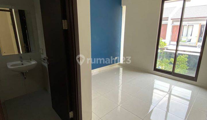 Rumah Siap Huni Dua Lantai Kitchen Set Delatinos Bsd 2